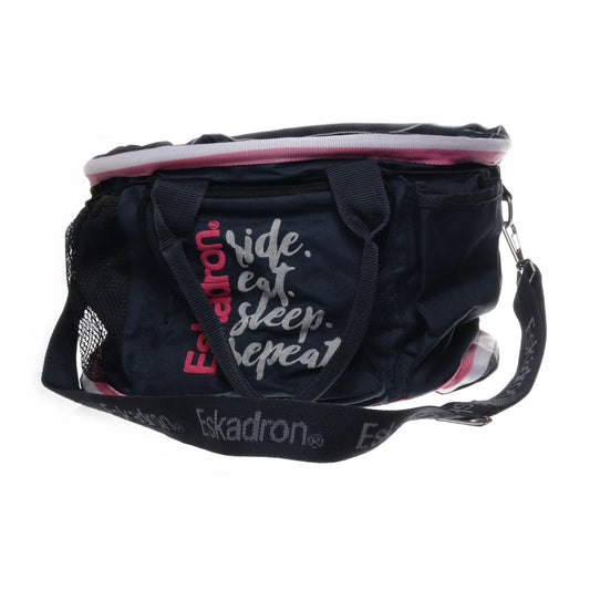 Eskadron Putztasche
